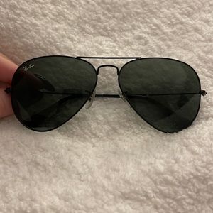 Ray-Ban Classic Aviator Sunglasses- black